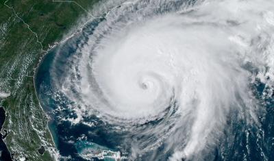 Hurricane Humberto approaching the US east coast in 2007